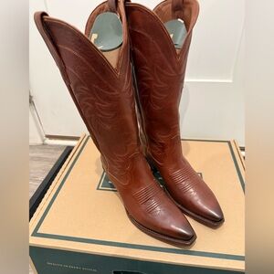 NIB Sequioa tecovas Annie size 9